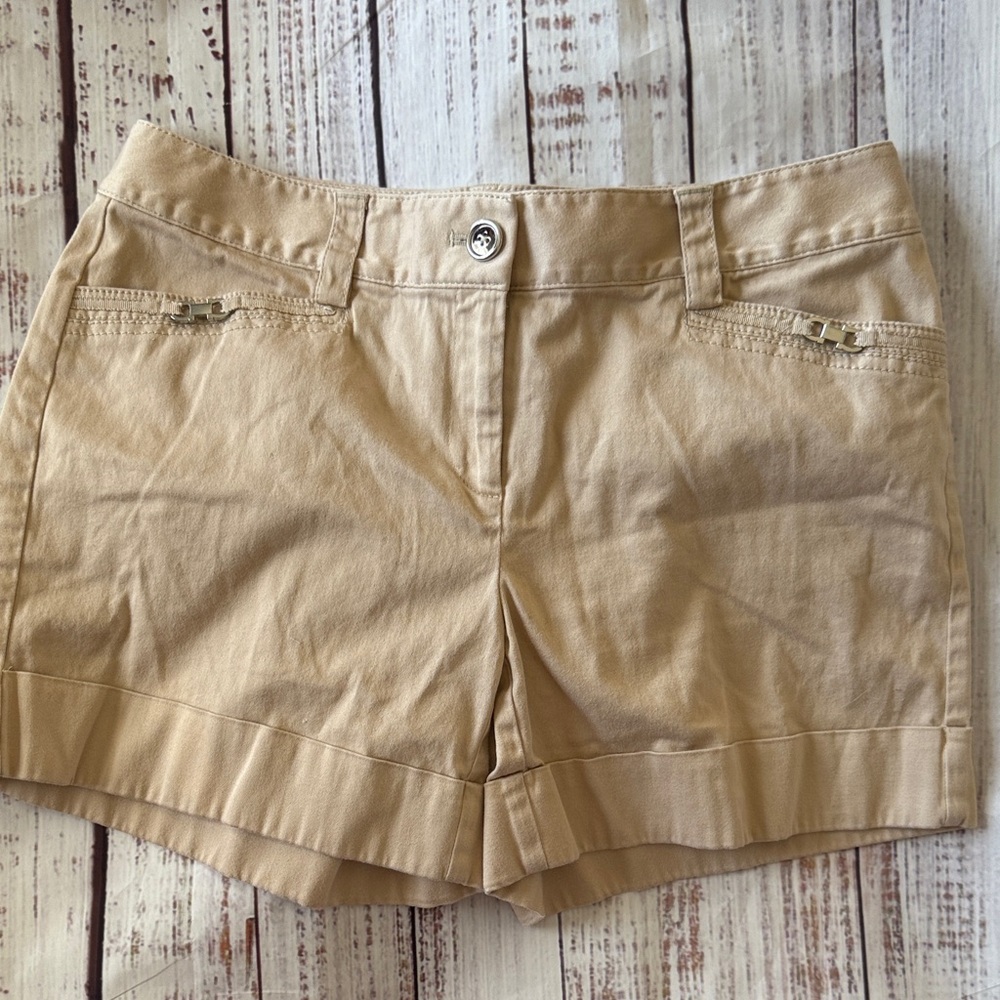 White House Black Market Tan Cuffed Women's Shorts
